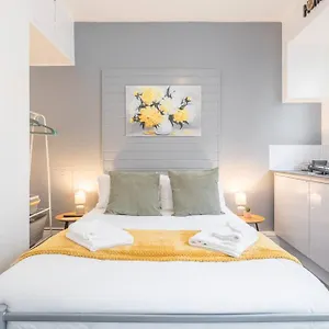  Apartment Private 2 With Kitchenette By Cb No Minimum