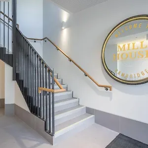  Apartment Luxury City Centre Flat With Stunning Water View